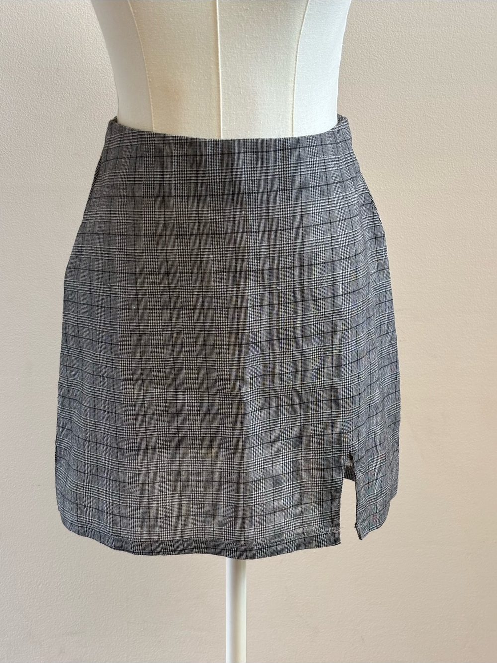 LA Hearts Gray Plaid Mini Skirt XS Preppy Y2K Schoolgirl